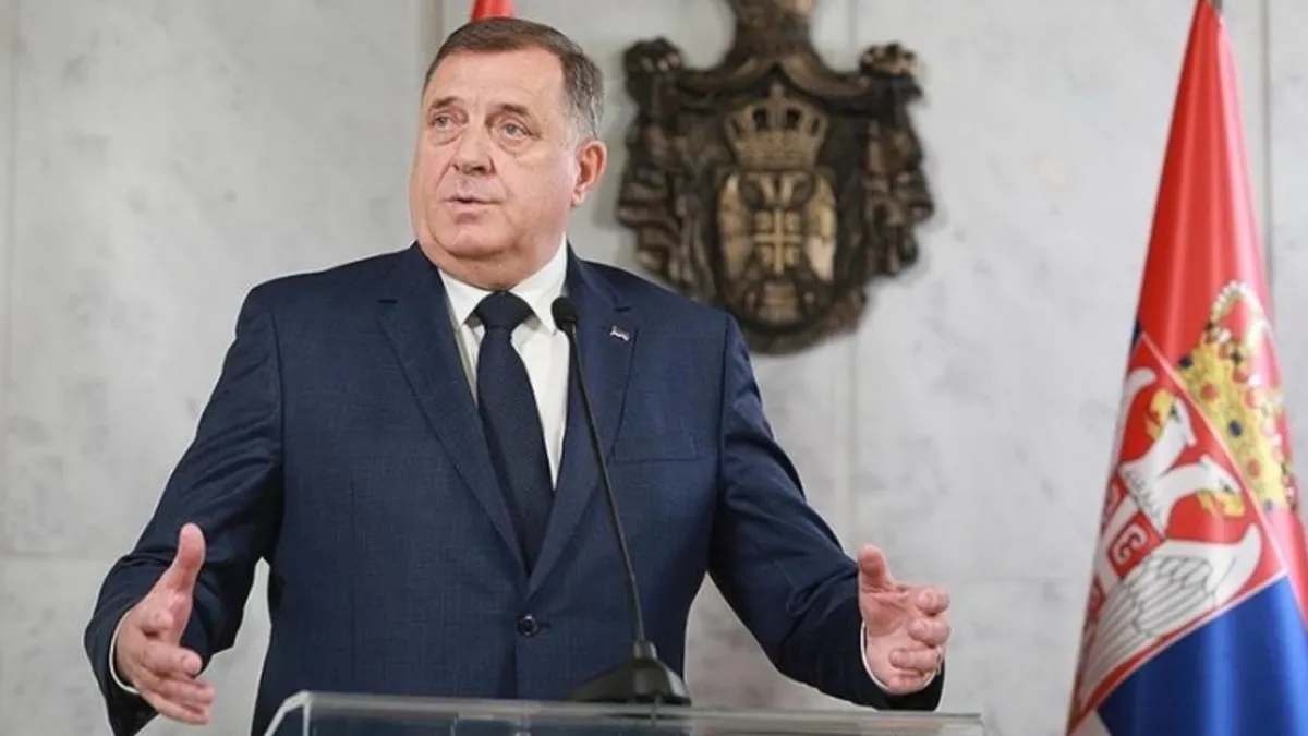 Interpol Sırp lider Dodik'in yakalama talebini reddetti