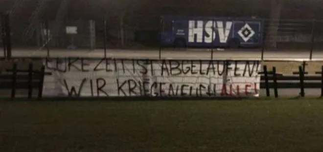 Hamburg’lu futbolcuları ölümle tehdit ettiler