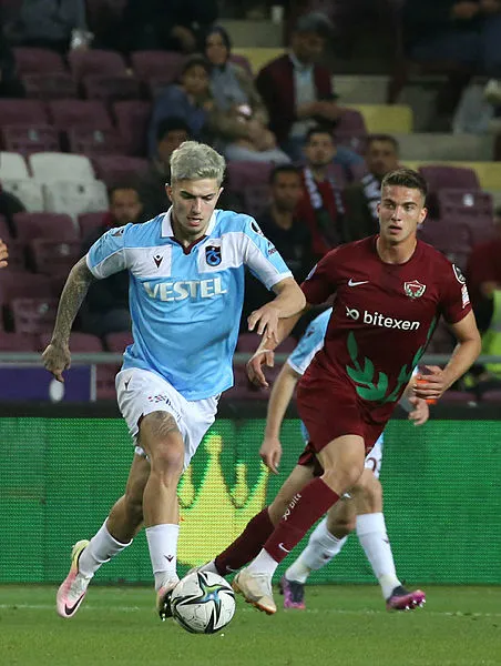 hatayspor-son-anda-geri-dondu-hatayspor-1-1-trabzonspor-mac-sonucu-ozet-1651864117099.jpg Hatayspor son anda geri döndü! Hatayspor 1-1 Trabzonspor (MAÇ SONUCU-ÖZET) - 4