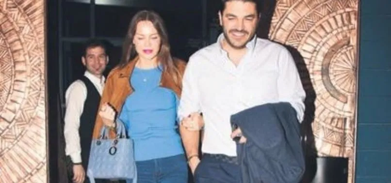 Ebru Salli Ve Ugur Akkus Tan Cocuk Aciklamasi Bize Dua Edin A Haber Son Dakika Magazin Haberleri