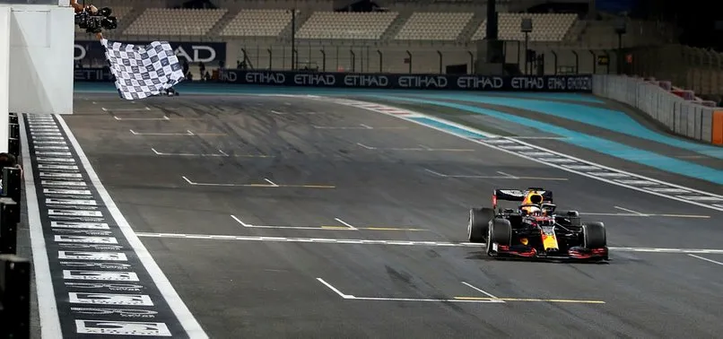 Formula 1'de sezonun son yarışını Max Verstappen kazandı