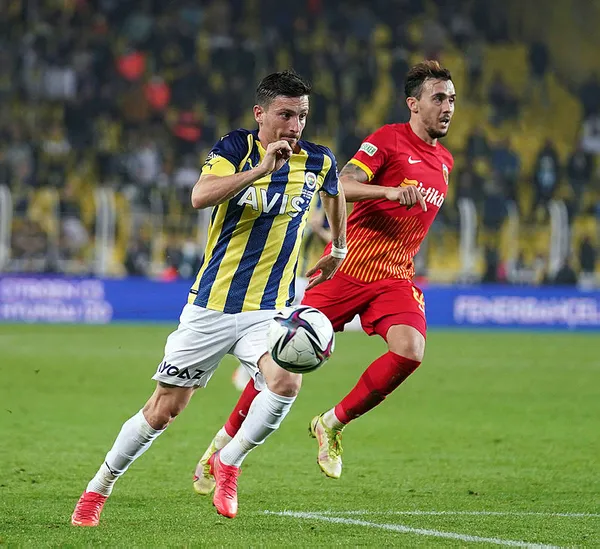 Fenerbahçeli Mert Hakan Yandaş’tan Galatasaray derbisi mesajı