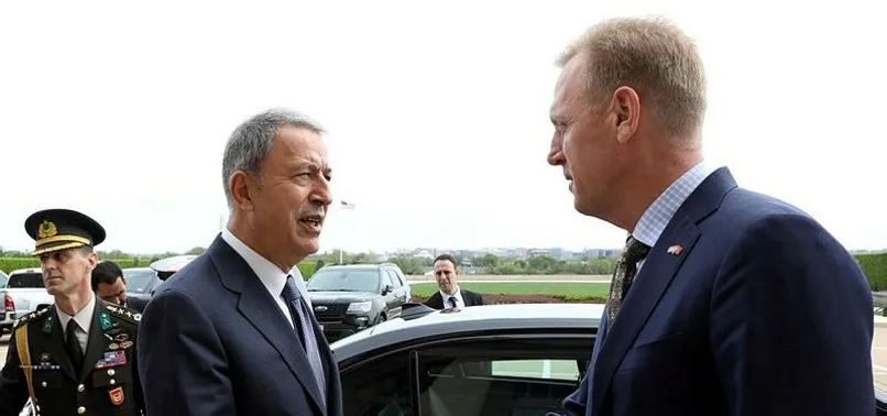 Hulusi Akar'dan Pentagon'a: Teröristlerinizi sınırımızdan çekin