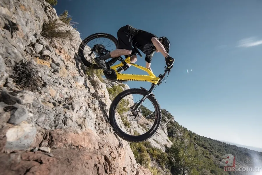 Peugeot yeni elektrikli bisikletini tanıttı 2