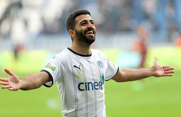 kasimpasa-3-hatayspor-1-mac-sonucu-pasa-3-golle-kazandi-1641654477515.jpg Kasımpaşa: 3 - Hatayspor: 1 MAÇ SONUCU | Paşa 3 golle kazandı - 1