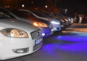İzmir'de 19 aracın karıştığı ilginç olay