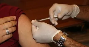 ABD’den aşılar hakkında yan etki açıklaması