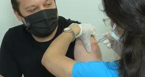 Yeni çalışma başlatıldı! Turkovac mı Sinovac mı?