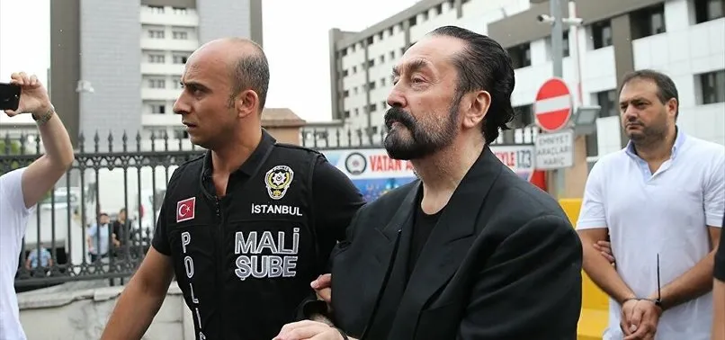 Adnan Oktar'ın 'Kedicikler'i Özkan Mamati’yi davadan vazgeçirmek için Çince site bile kurdular