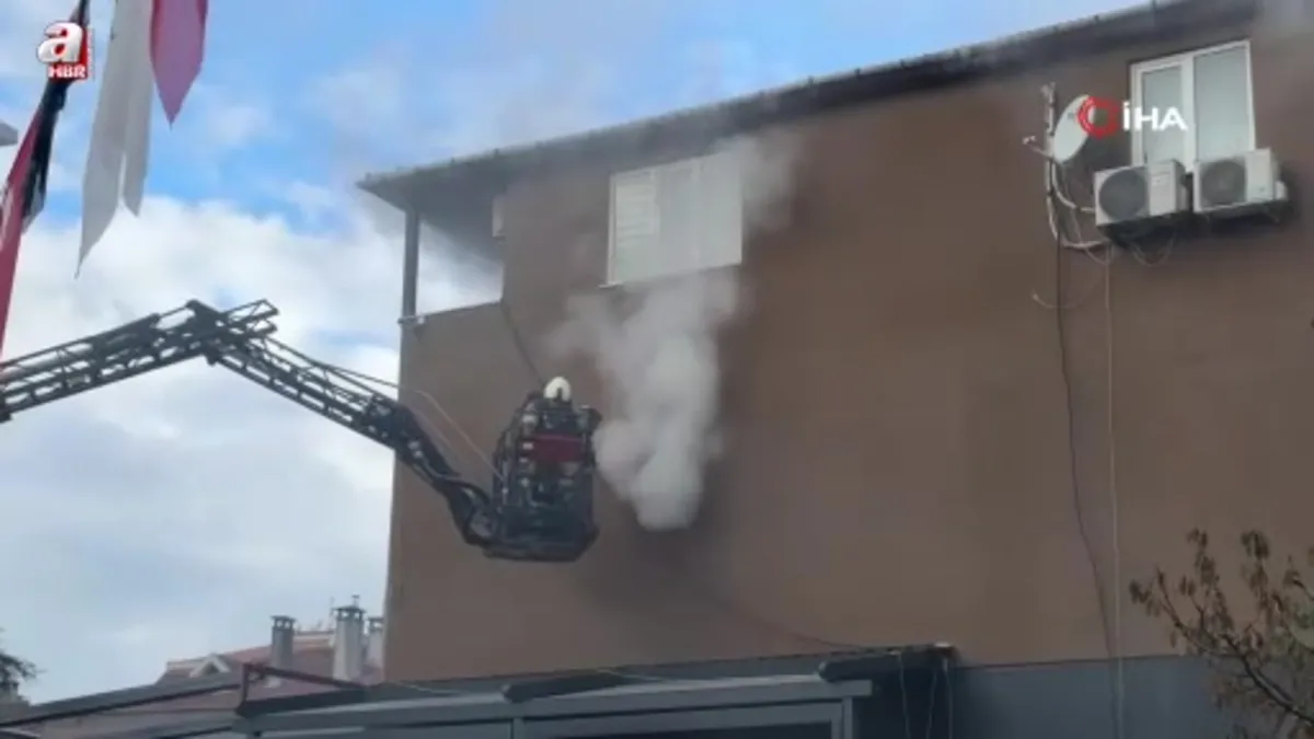 Ataşehir'de korkutan yangın