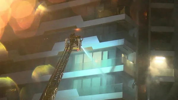 istanbulda-dev-rezidansta-yangin-cok-sayida-ekip-bolgede-1665861360201.jpg İstanbul'da dev rezidansta yangın! 24 katlı binada çıkan yangın kontrol altında - 4