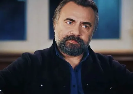 Ben Bu Cihana Sığmazam'ın Cezayir’i Oktay Kaynarca'nın eski eşini herkes Özgü Namal sanıyordu! Gerçek bambaşka çıktı! İşte Oktay Kaynarca’nın eşi…