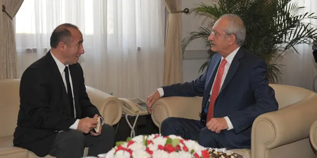kemal-kilicdaroglunun-6-danismani-fetoyle-irtibatli-1579794269435.jpg Kemal Kılıçdaroğlu'nun 6 danışmanı FETÖ'yle irtibatlı! - 3