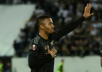 Arsenal-PSV Eindhoven maçı ertelendi