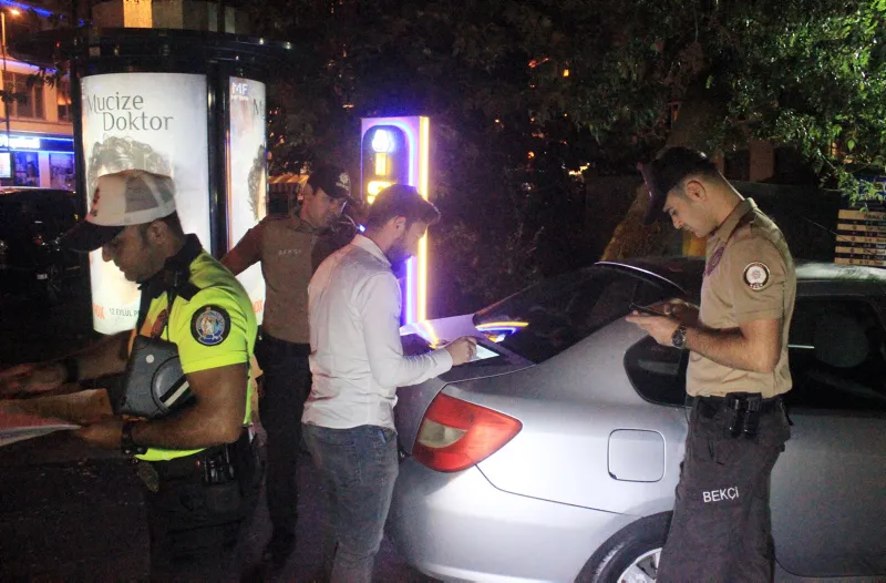 İstanbul'da değnekçi avı! Kıskıvrak yakalandılar... - 3