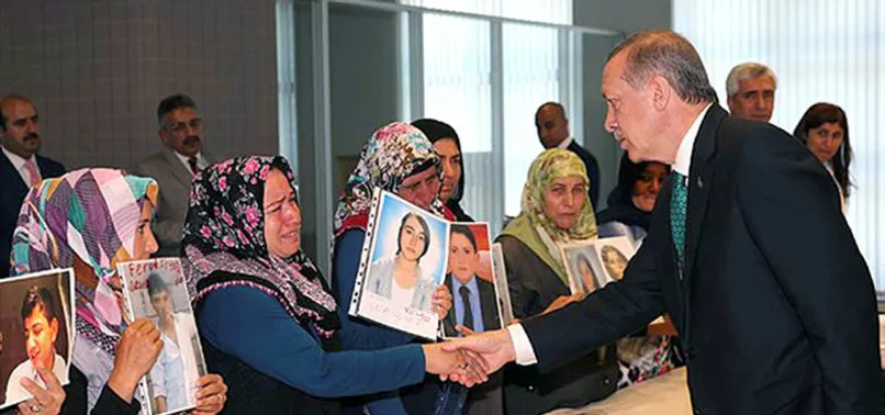 Annenin yüzü güldü