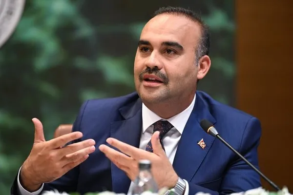 Türkiye Ekonomi Şurası sonrası Bakanlar Fatih Kacır ve Ömer Bolat’tan ekonomide büyüme mesajı