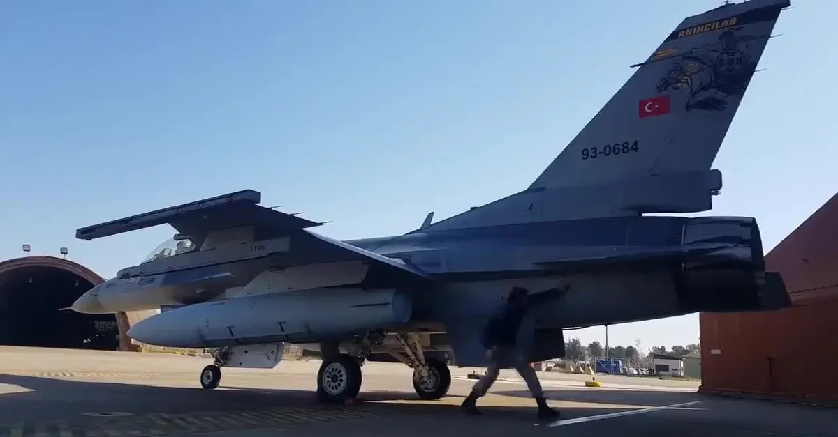 Hava Kuvvetleri Komutanlığı ve NATO'ya ait uçaklar taktik eğitim gerçekleştirdi