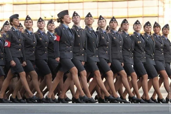 Rusya`nın fenomen kadın polisleri