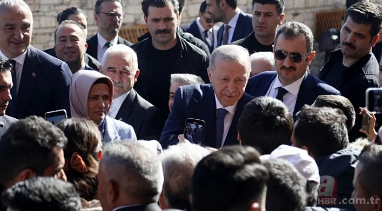 Başkan Erdoğan'a Antalya'da sevgi seli! Vatandaşlarla sohbet etti | Güldüren diyalog: Heyecanlandım, aman kalbin durmasın 8