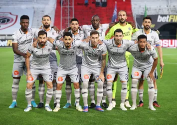 Başakşehir Belçika'da rahat turladı