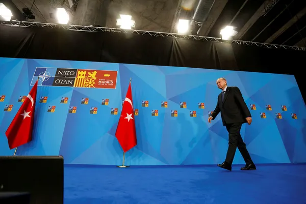 son-dakika-nato-zirvesi-sona-erdi-baskan-erdogan-isvec-73-teroristin-turkiyeye-iadesi-icin-soz-verdi-1656597976324.jpg Son dakika: NATO Zirvesi sona erdi! Başkan Erdoğan: İsveç 73 teröristin Türkiye'ye iadesi için söz verdi - 2