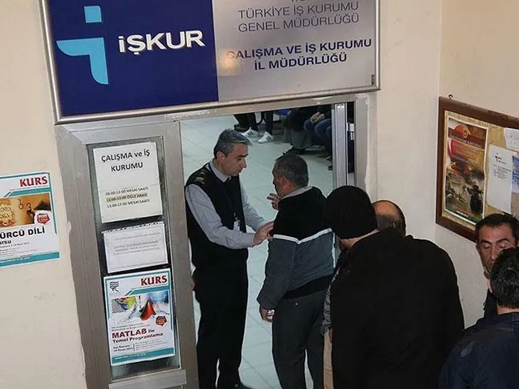 Mülaktsız, KPSS’siz ilkokul mezunu 74 bin işçi alımı: İŞKUR ile aşçı, beden işçisi, büro memuru, güvenlik, temizlik görevlisi, garson, şoför…