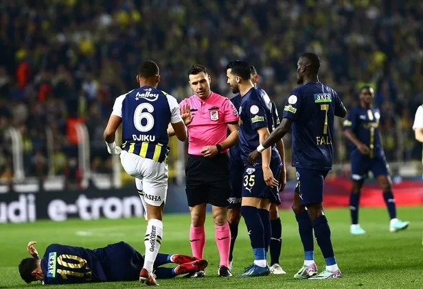 fenerbahce-kasimpasa-maci-var-kayitlari-ne-zaman-ve-saat-kacta-aciklanacak-tff-27-hafta-var-kayitlari-izle-1709044014203.jpeg TFF, 27. haftanın VAR kayıtlarını açıkladı! TFF 27. Hafta var kayıtları izle - 2