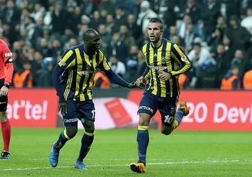Robin Van Persie'yi savcılığa şikayet etti