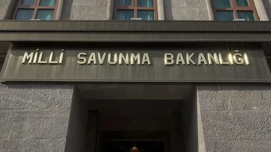 Başvuru sürecinin tüm aşamaları kılavuzda ayrıntılı açıklandı. (Görsel: AA)
