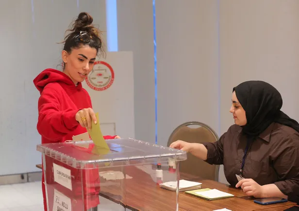 ATV CANLI SEÇİM YAYINI İZLE 28 Mayıs! ATV anlık, canlı, kesintisiz seçim sonuçları ve oy oranları takibi...