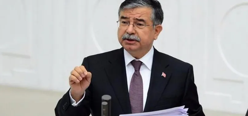 Okullarda el yazısı kararı!