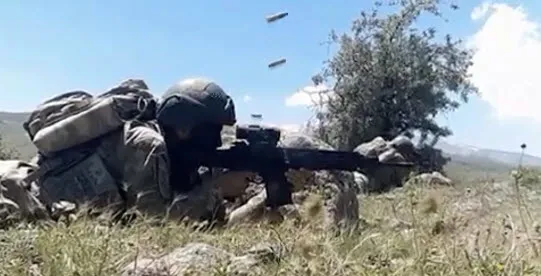 Son dakika: Saldırı hazırlığındaki 3 PKK'lı terörist etkisiz hale getirildi - 2