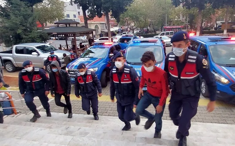 muge anli da aranan kucuk muslume yi kim oldurdu turkiye yi yasa bogan olumde son dakika aile fertlerinden birisi tutuklandi muge anli da aranan kucuk muslume yi kim oldurdu turkiye yi yasa bogan olumde son dakika aile fertlerinden birisi tutuklandi