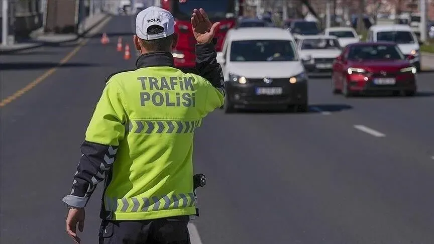 Beykoz ve Riva güzergâhlarında çok sayıda cadde ve bağlantı yolu ulaşıma kapandı.
