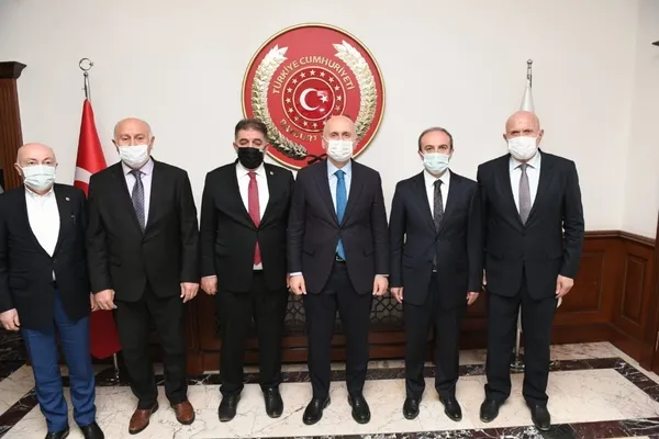 Ulaştırma ve Altyapı Bakanı Adil Karaismailoğlu Kürtün Ayrım Kavşağı’nın açılışını gerçekleştirdi - 3