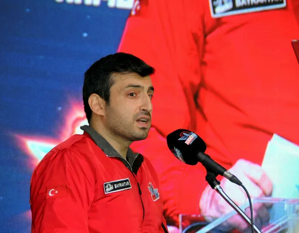 Selçuk Bayraktar paylaştı genç mucit uyuyamadı