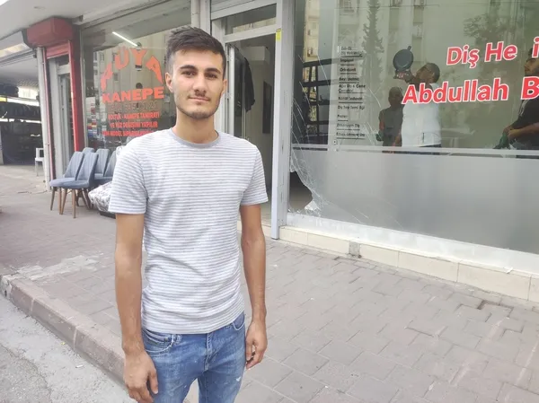 kanepede-uyurken-araba-carpti-olumden-son-anda-kurtuldu-ne-kadar-sanli-oldugumu-anladim-1698492782019.jpg Kanepede uyurken araba çarptı! Ölümden son anda kurtuldu: Ne kadar şanslı olduğumu anladım - 2