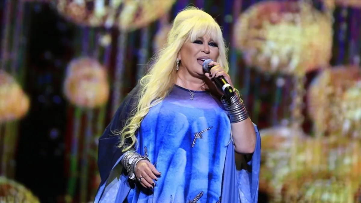 Zerrin Özer 50 yıllık şarkısına yapay zeka ile klip çekti