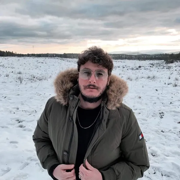 Son dakika: Bodrum’daki skandalda yeni gelişme! Trafikte kadını darp eden CHP’li yönetici Mehmet Engin Yıldızhan gözaltına alındı - 3