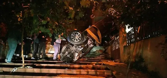 Kocaeli’de korkunç kaza: Fren yerine gaza bastı! Otomobiliyle merdivenlerden yuvarlandı