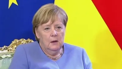 Merkel’den Ukrayna savaşı itirafı