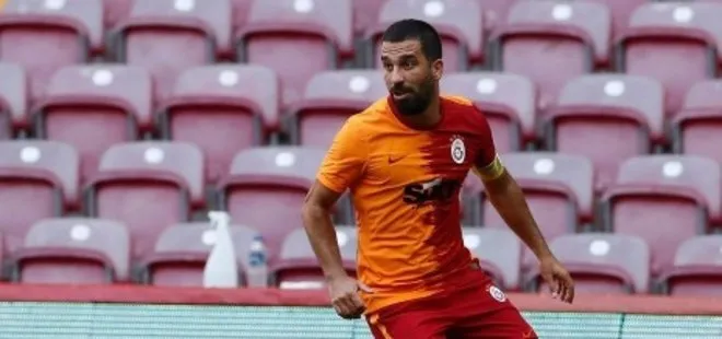 Arda Turan 3 bin 403 gün sonra Galatasaray formasıyla