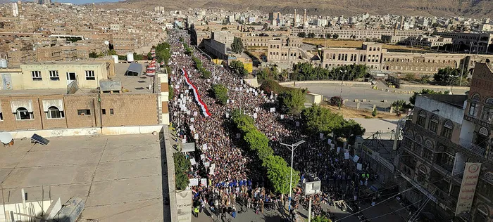 yemende-hapishaneye-hava-saldirisi-cok-sayida-olu-var-1642794456693.jpg Yemen'de hapishaneye hava saldırısı: Çok sayıda ölü var - 2