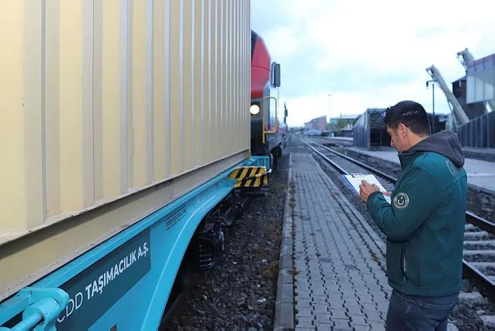 1716610841065.jpeg Bakü-Tiflis-Kars hattında yük taşımacılığı yeniden başladı! İlk tren Türkiye'de - 3