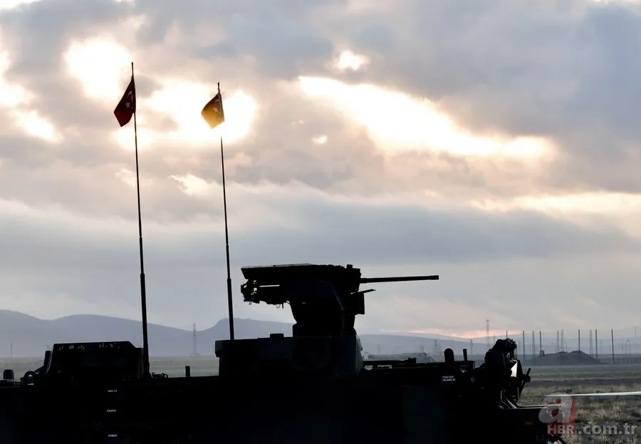 Yerli ve milli teknoloji sahada: Türkiye’nin ilk elektrikli zırhlı personel taşıyıcısı E-ZPT görücüye çıktı 4