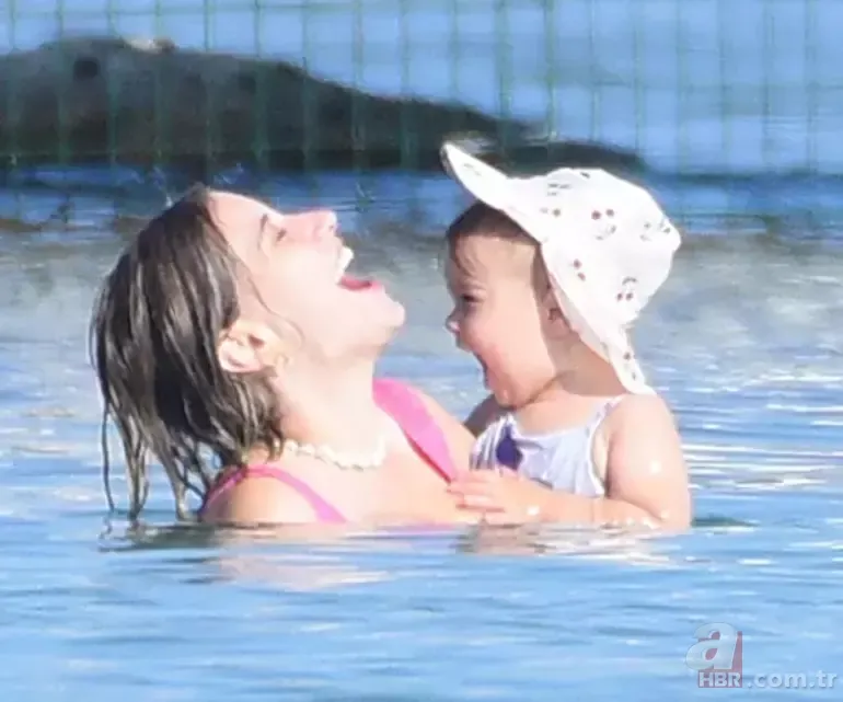 Hazal Kaya ile Ali Atay'ın çocuklarına bakın! İki kardeş birbirinin kopyası! Gören 'Maşallah' diyor... 7