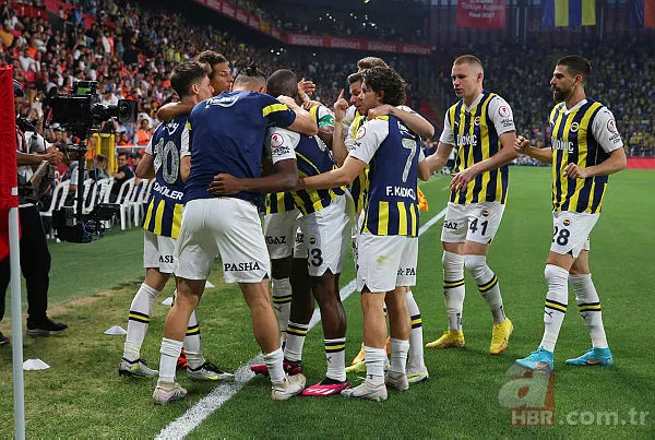 Fenerbahçe yıldız golcüsüne kavuşuyor! Dzeko'nun geliş tarihi belli oldu 1