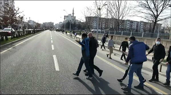 HDP’nin Diyarbakır’daki nevruz etkinliğinde terör örgütü PKK propagandası yapıldı!