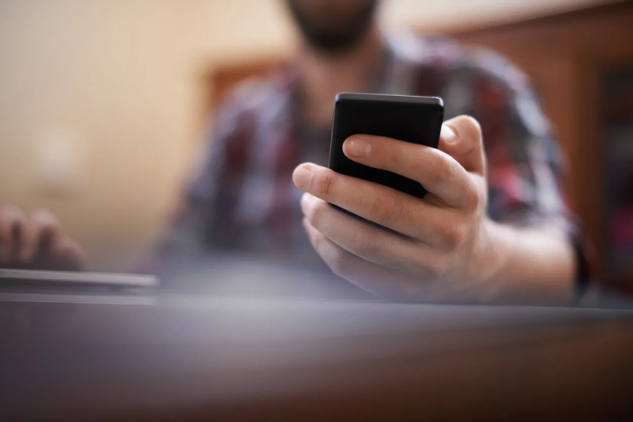 irak ta akilli telefon yasagi
